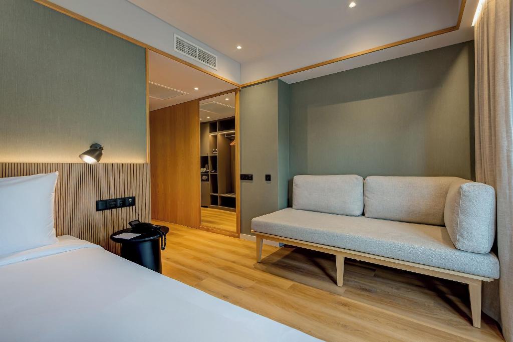 Hotel Acta The Clover