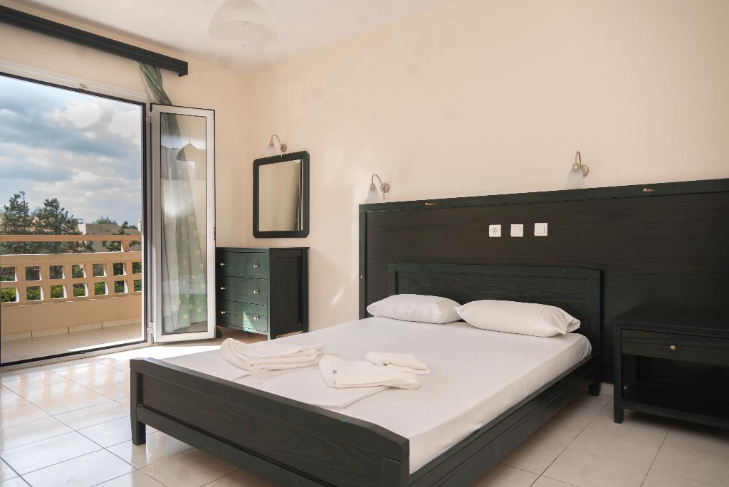 Sunset Studios And Apartments by Estia