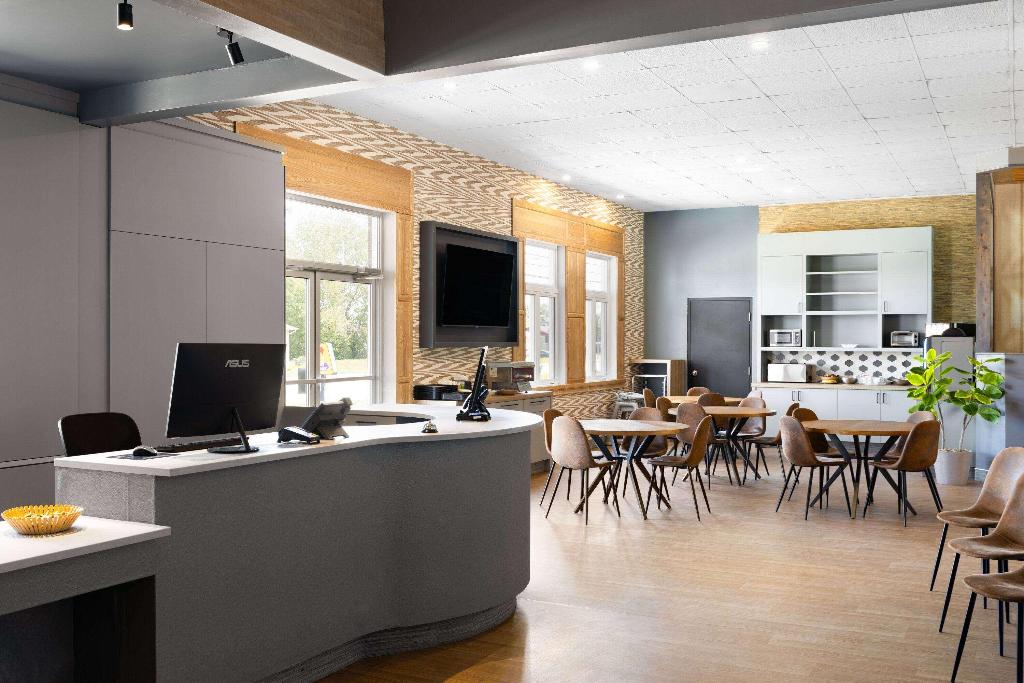 Travelodge By Wyndham Roberval photo 9