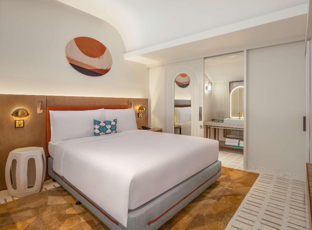 La Festa Phu Quoc, Curio Collection By Hilton