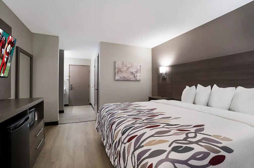 Super 8 by Wyndham Marston