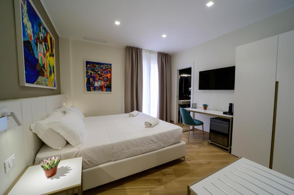 B&B Maqueda - Room & Suite