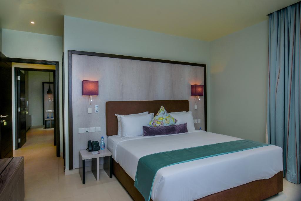 Aura Suites