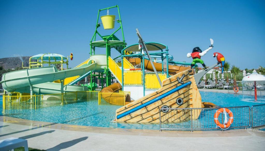 Senseana Seaside Resort And Aquadventure photo 135