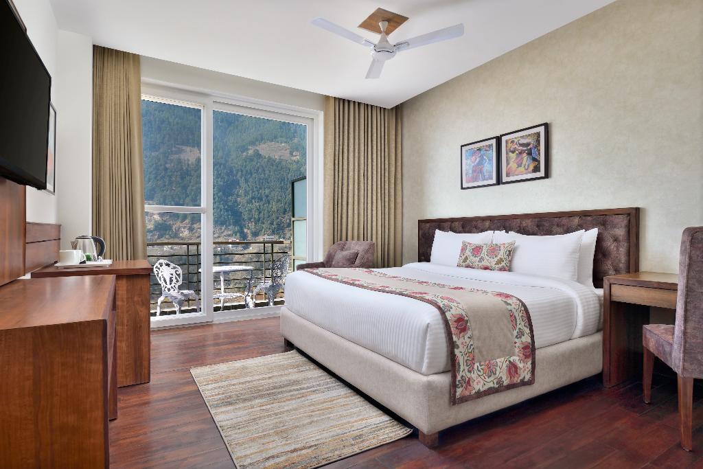 Justa Grand View Resort & Spa, Manali