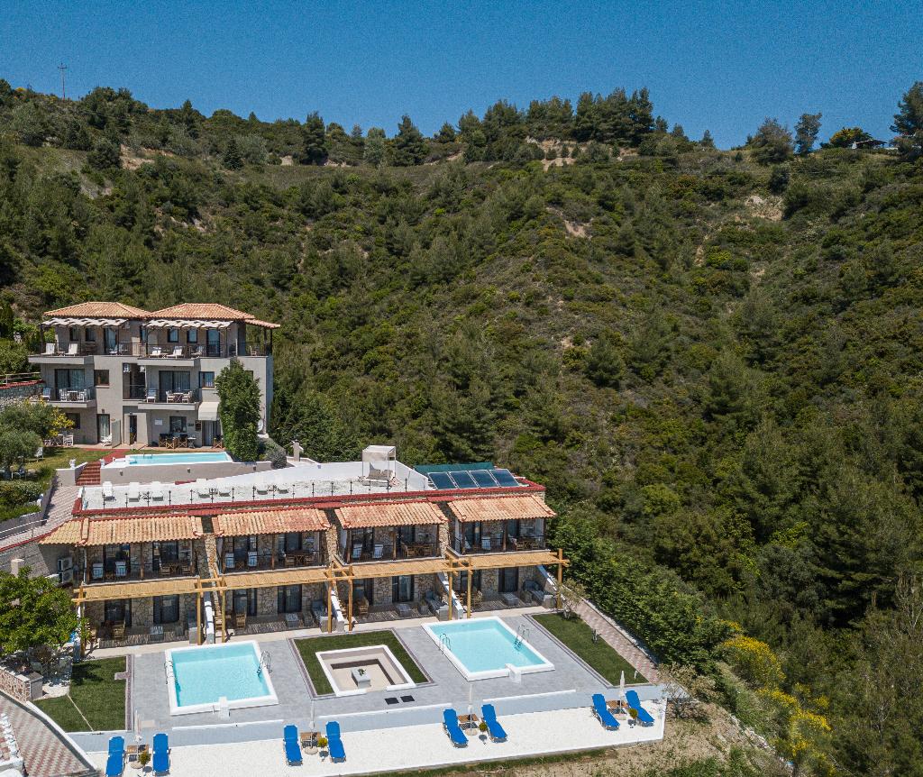 Koumaros Aparthotel