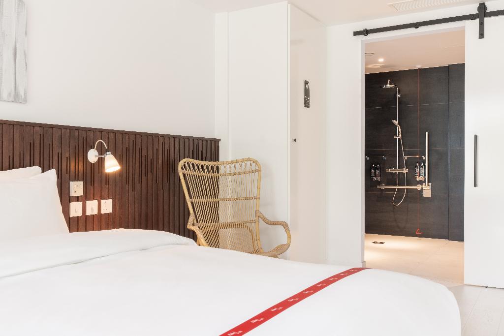 Ruby Zoe Hotel London by IHG