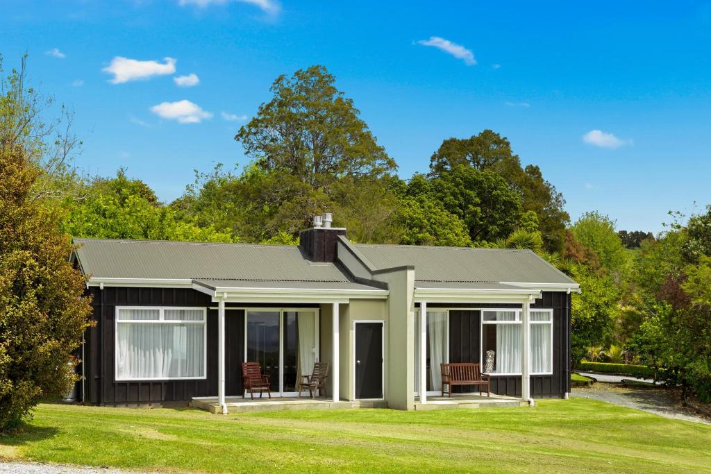 Woodhouse Mountain Lodge