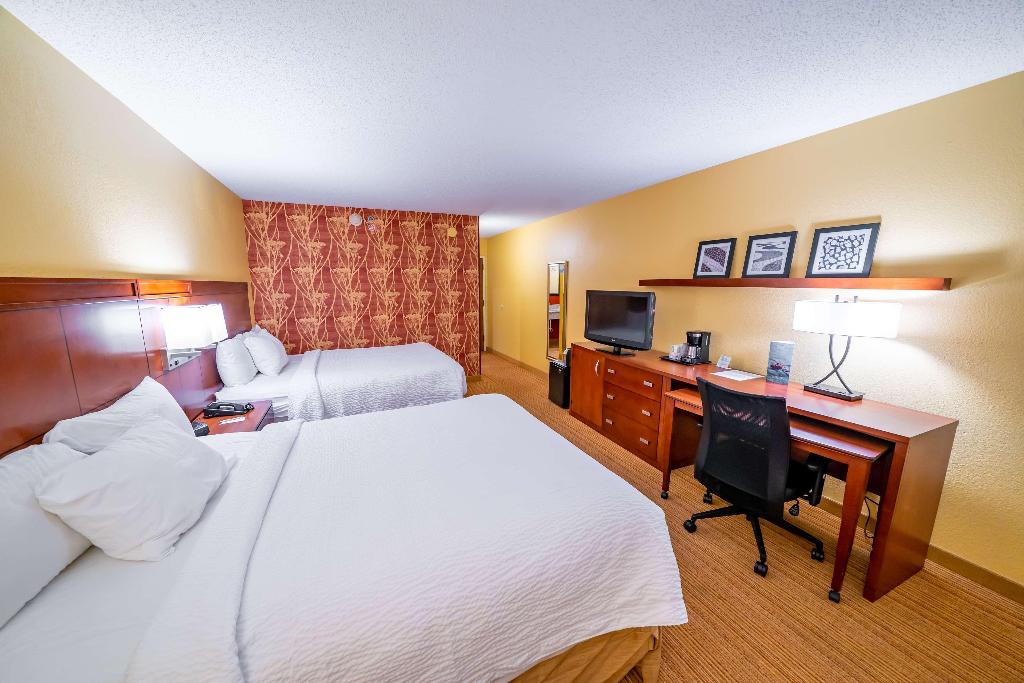 Spark by Hilton Bettendorf Quad Cities
