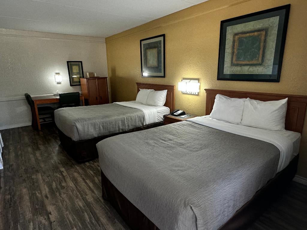 Baymont by Wyndham Nacogdoches Near University