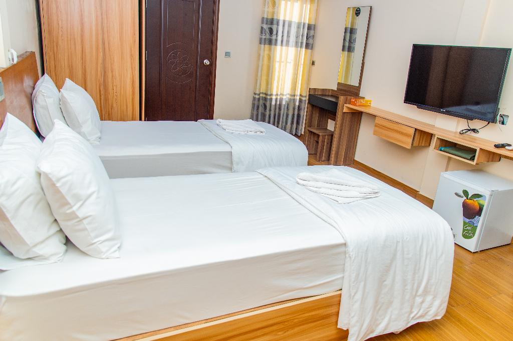Aasna Inn