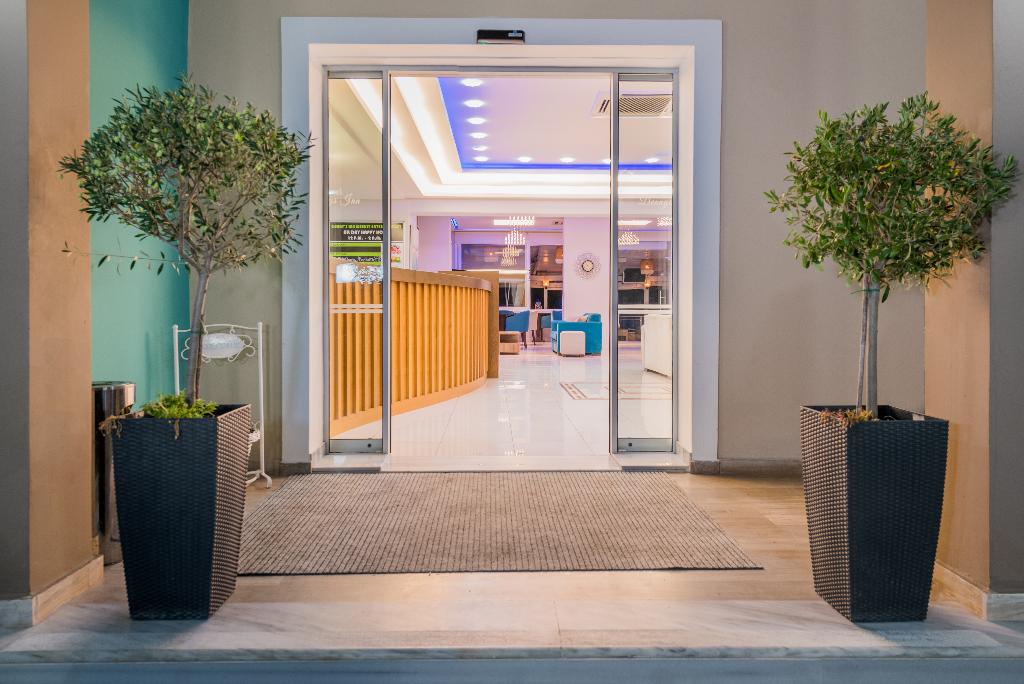 Hotel Dennys Inn, Griechenland, Kalamaki. Großes 40
