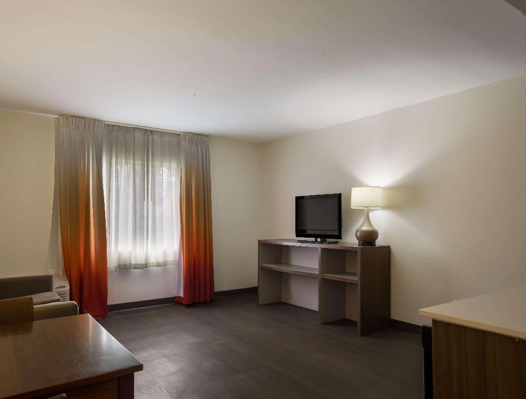 MainStay Suites Savannah Midtown