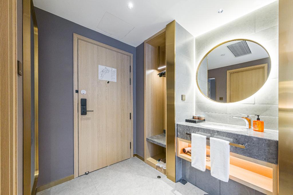 Orange Hotel Ji Ning Wanda Plaza