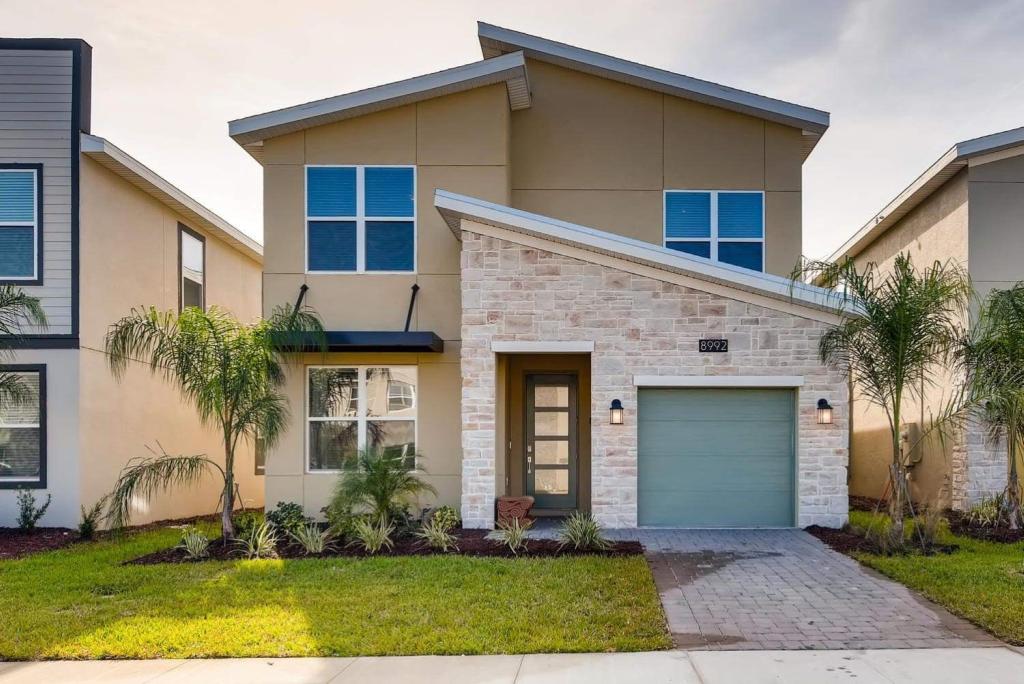 Champions Gate Resort Homes