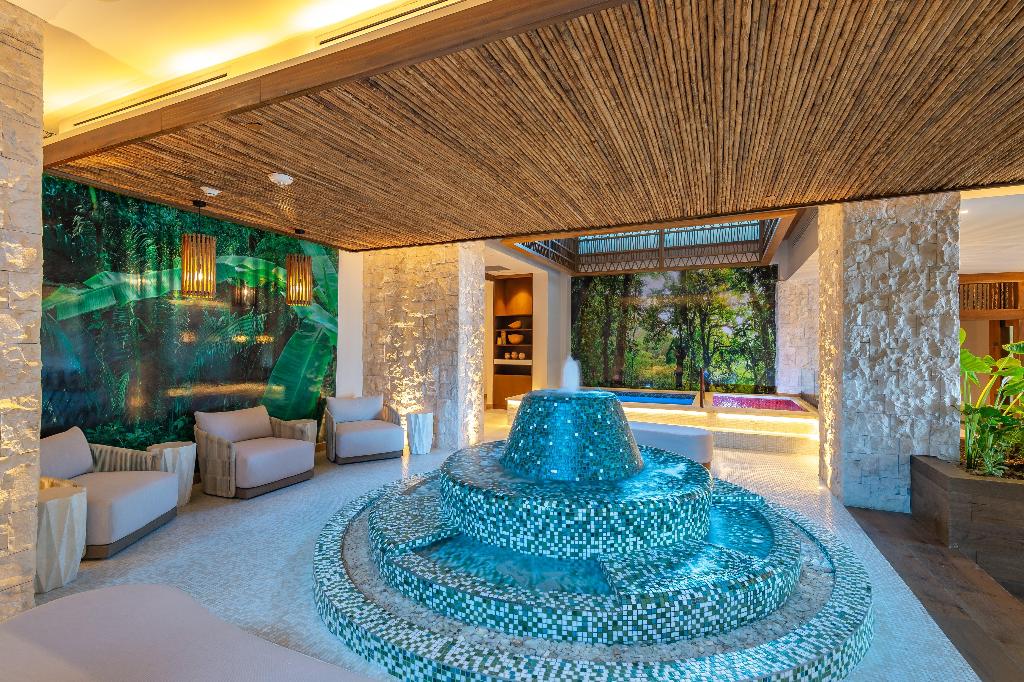 Kimpton Grand Roatan Resort And Spa - An Ihg Hotel