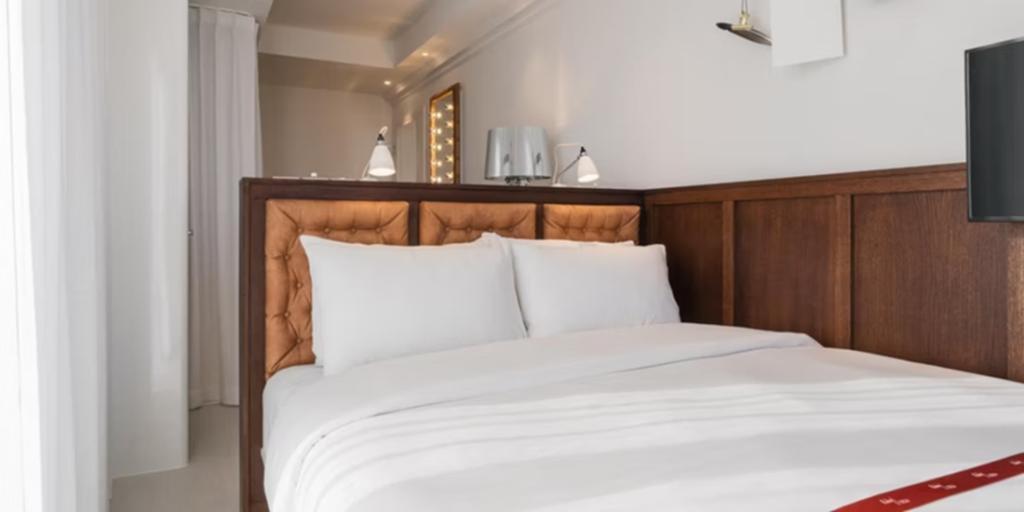 Ruby Stella Hotel London by IHG