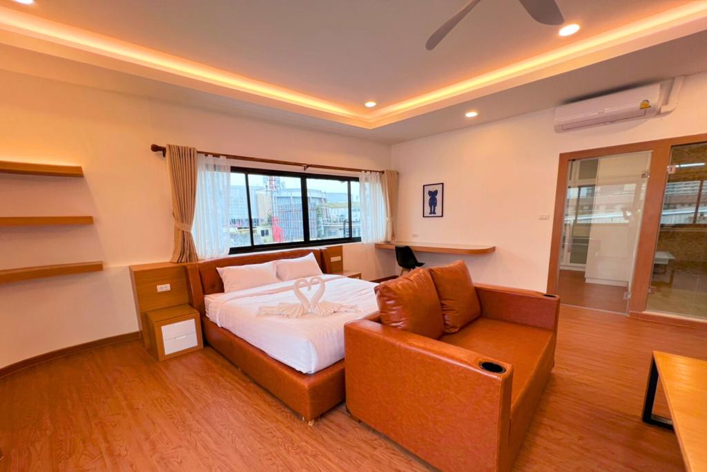 The Lodge Pattaya by ZUZU