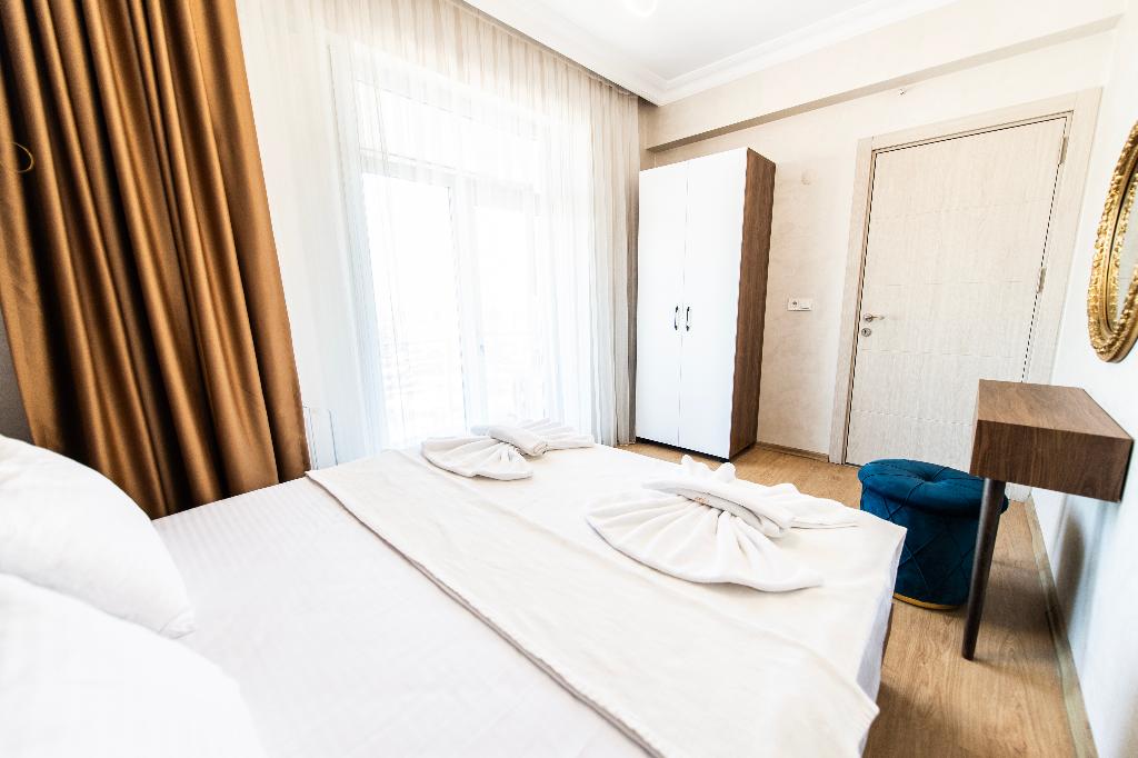 Blue Vista Hotel