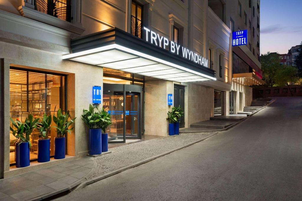 hotel-thumb