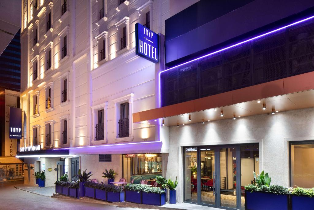 hotel-thumb