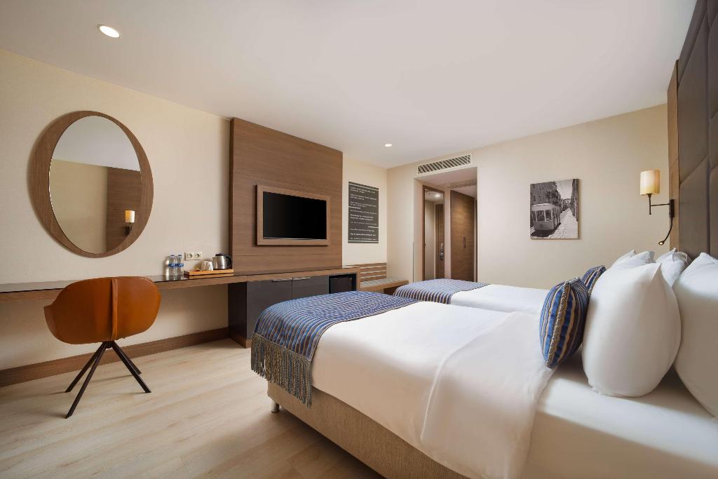 hotel-thumb