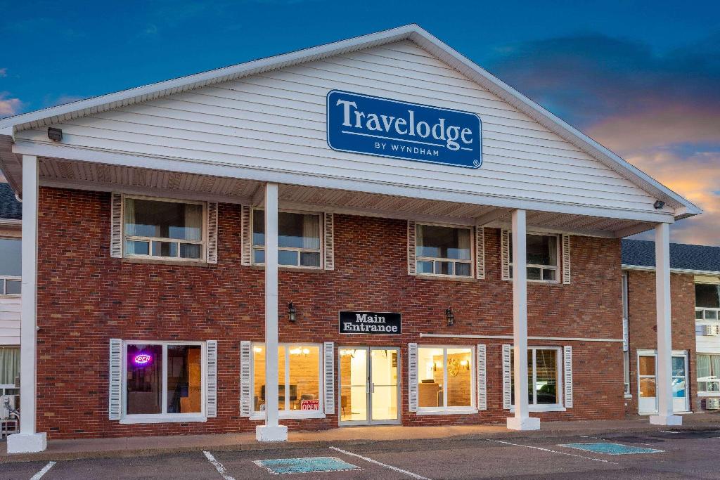 Travelodge By Wyndham Amherst