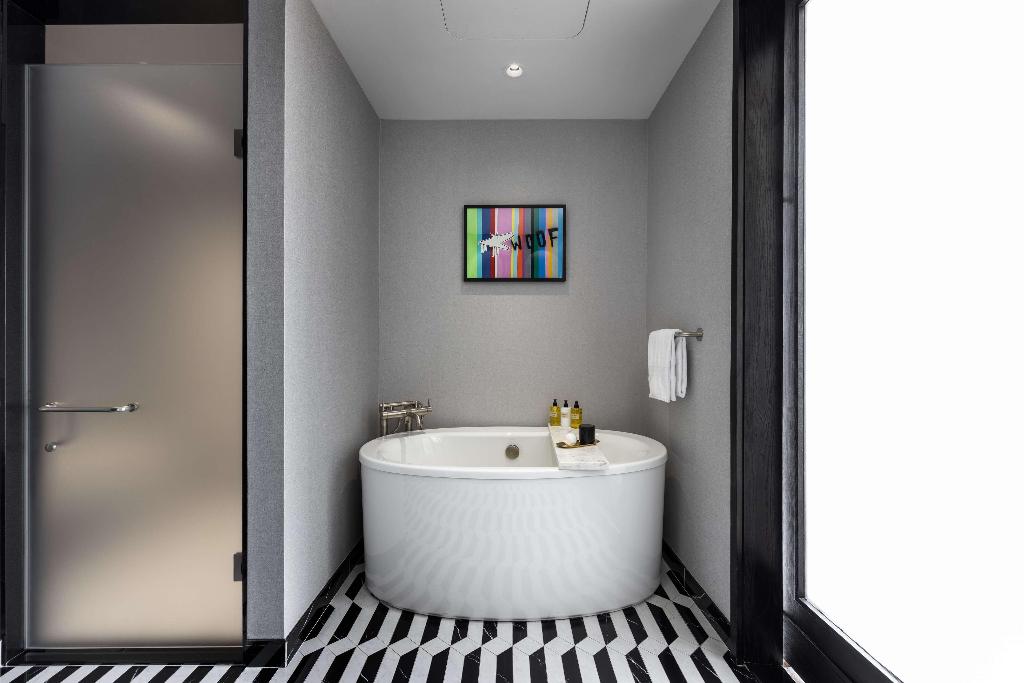 Daxton Hotel Birmingham Curio Collection By Hilton