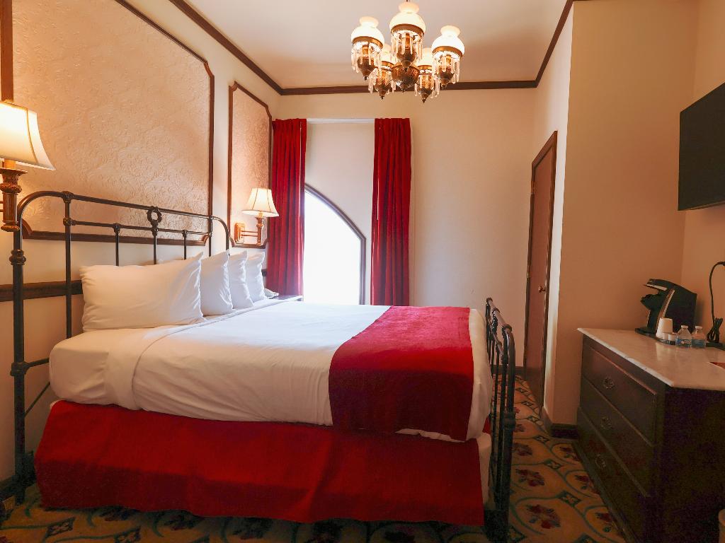 Mizpah Hotel