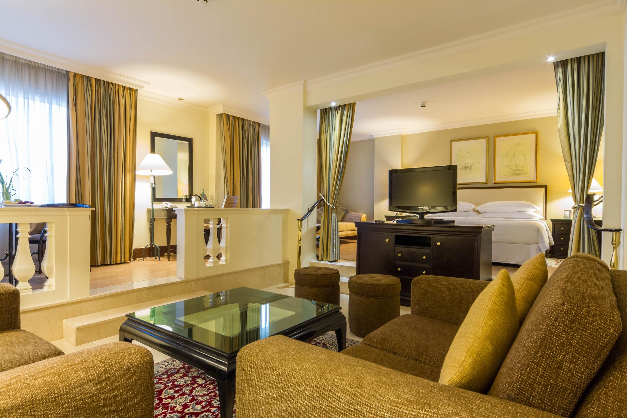 hotel-thumb