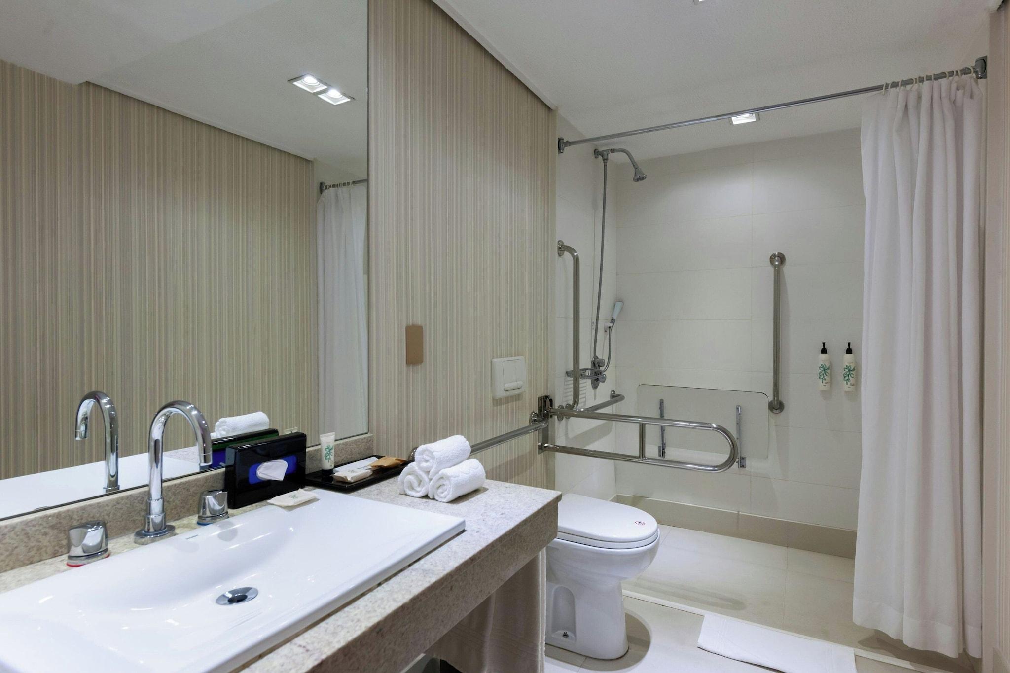 hotel-thumb