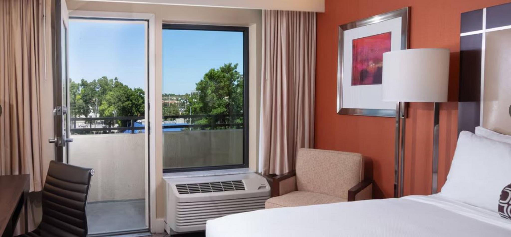 hotel-thumb