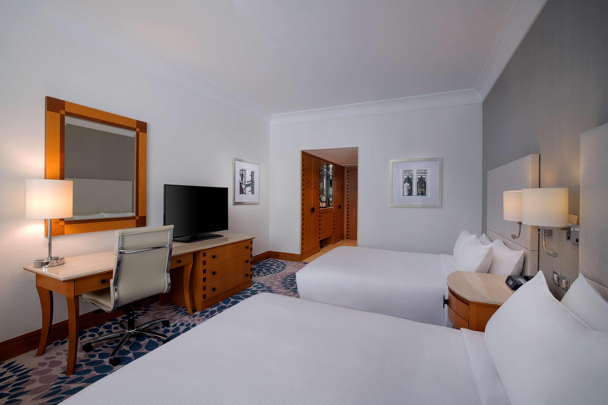 hotel-thumb