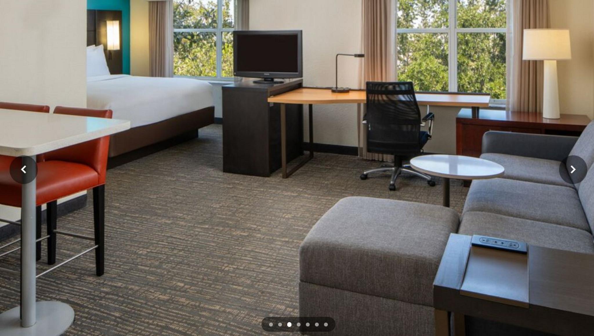 hotel-thumb
