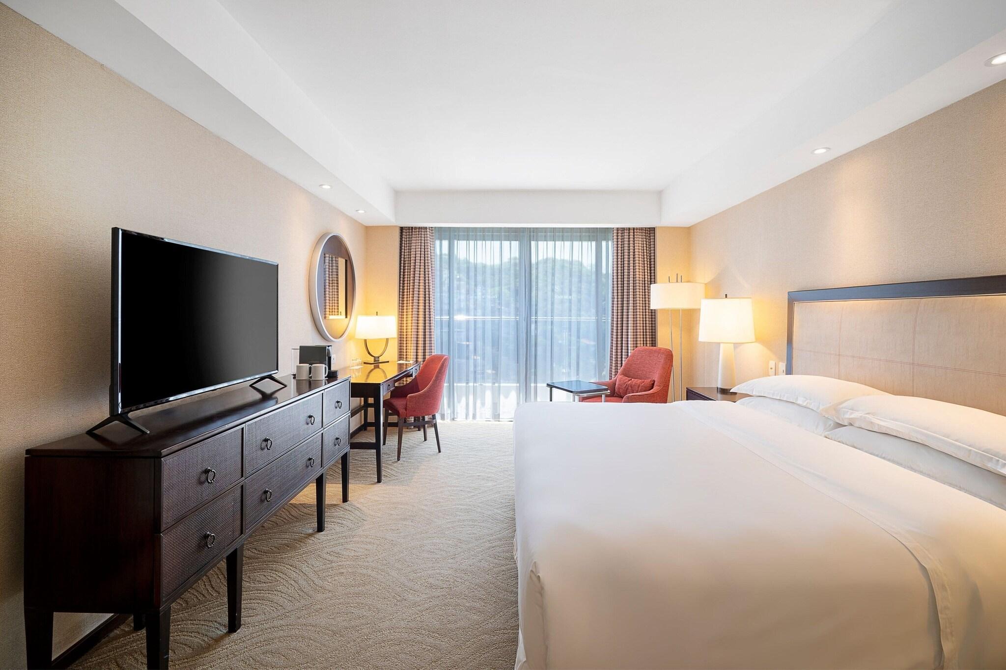 hotel-thumb