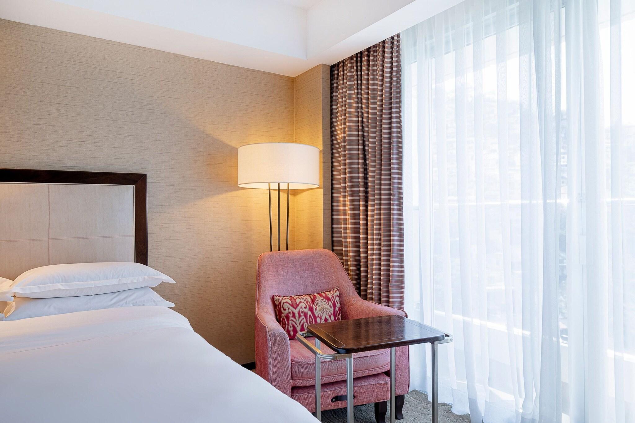 hotel-thumb
