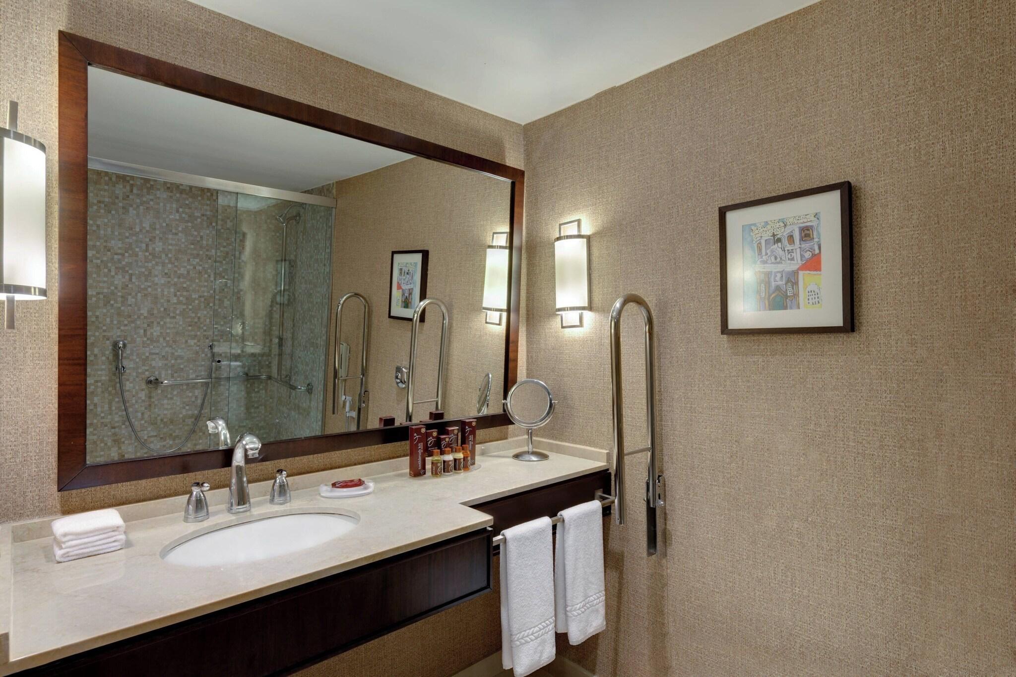 hotel-thumb