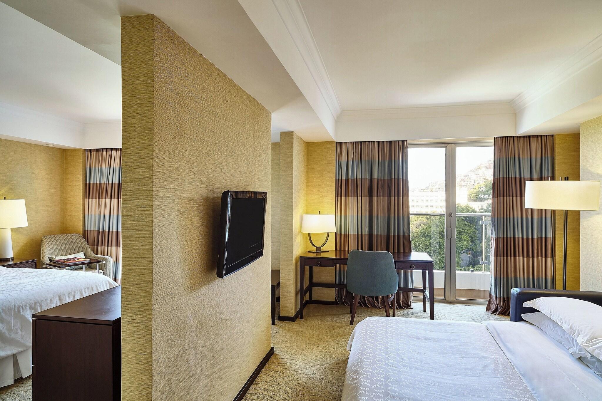 hotel-thumb