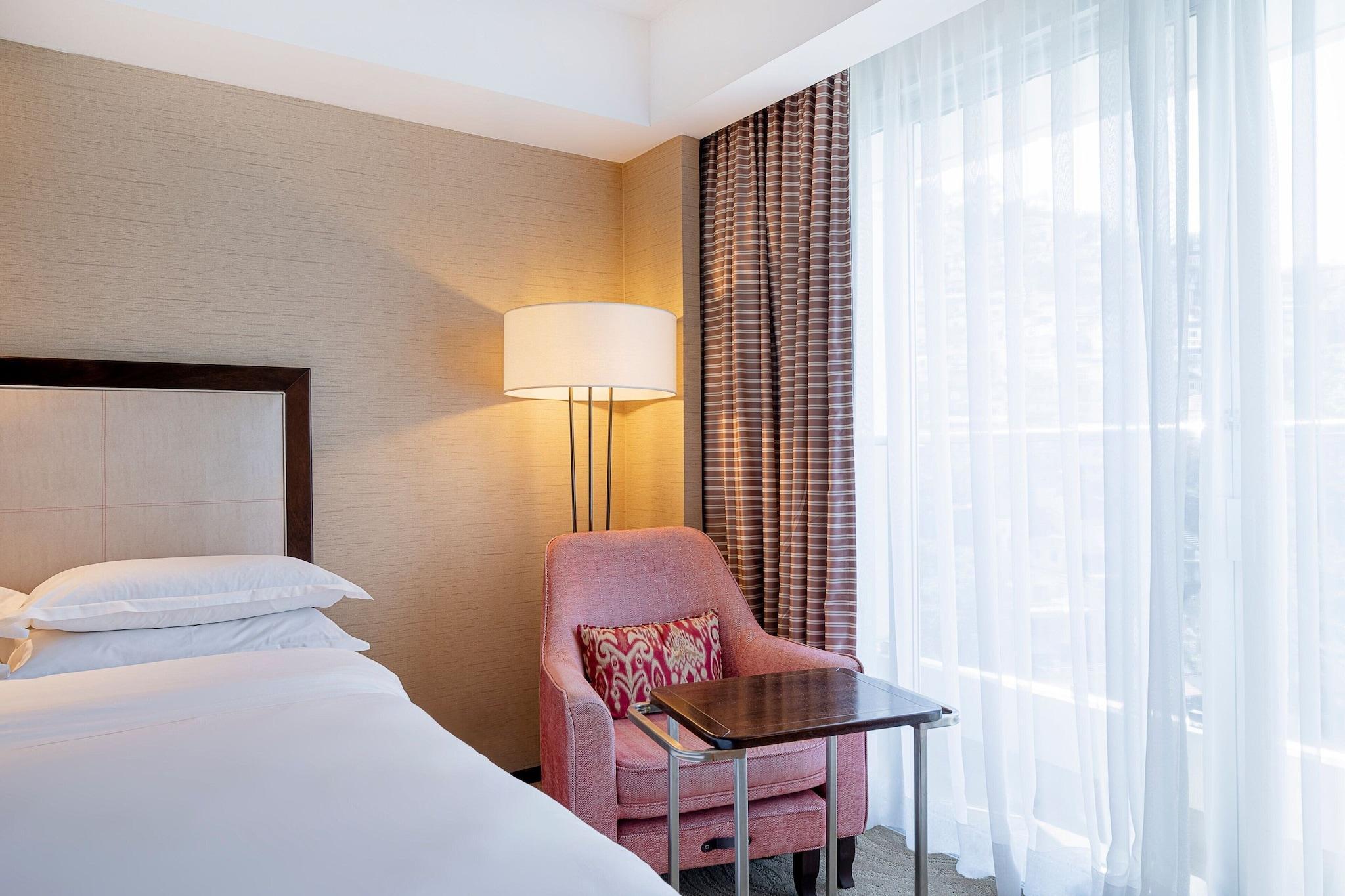 hotel-thumb