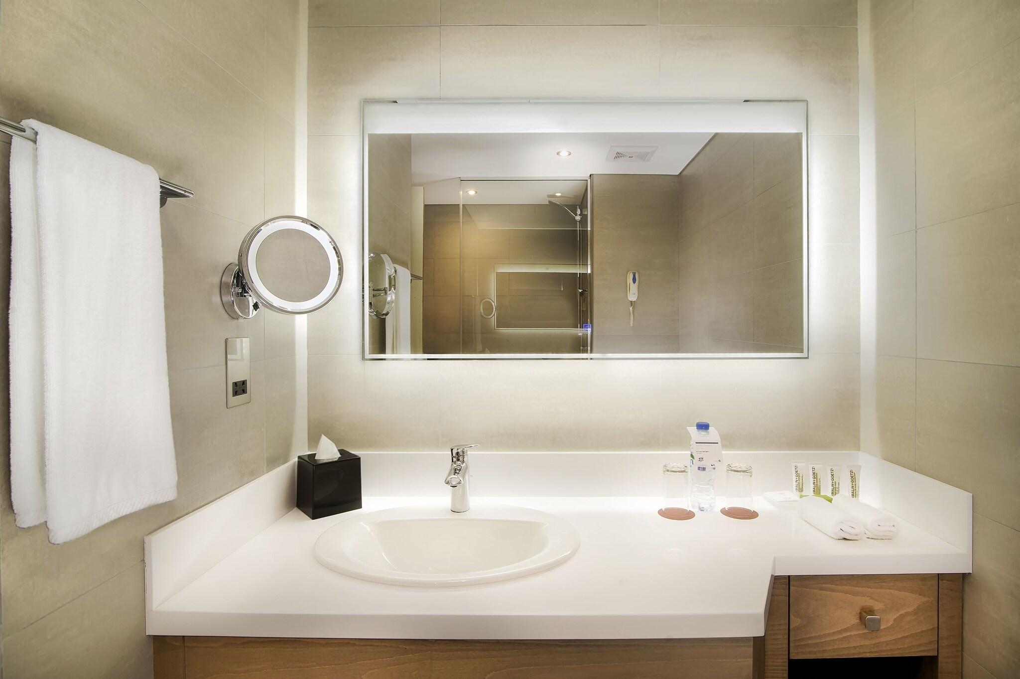 hotel-thumb