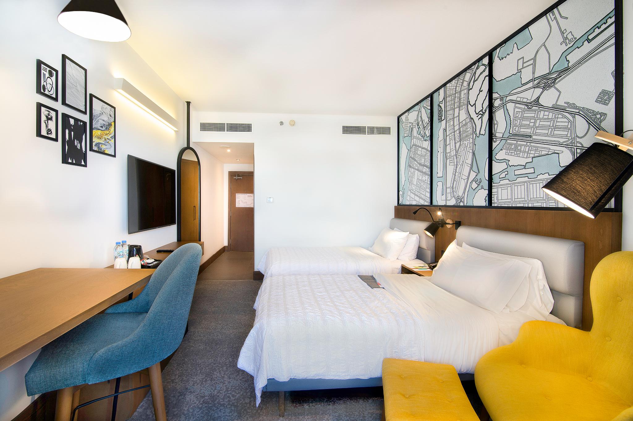 hotel-thumb