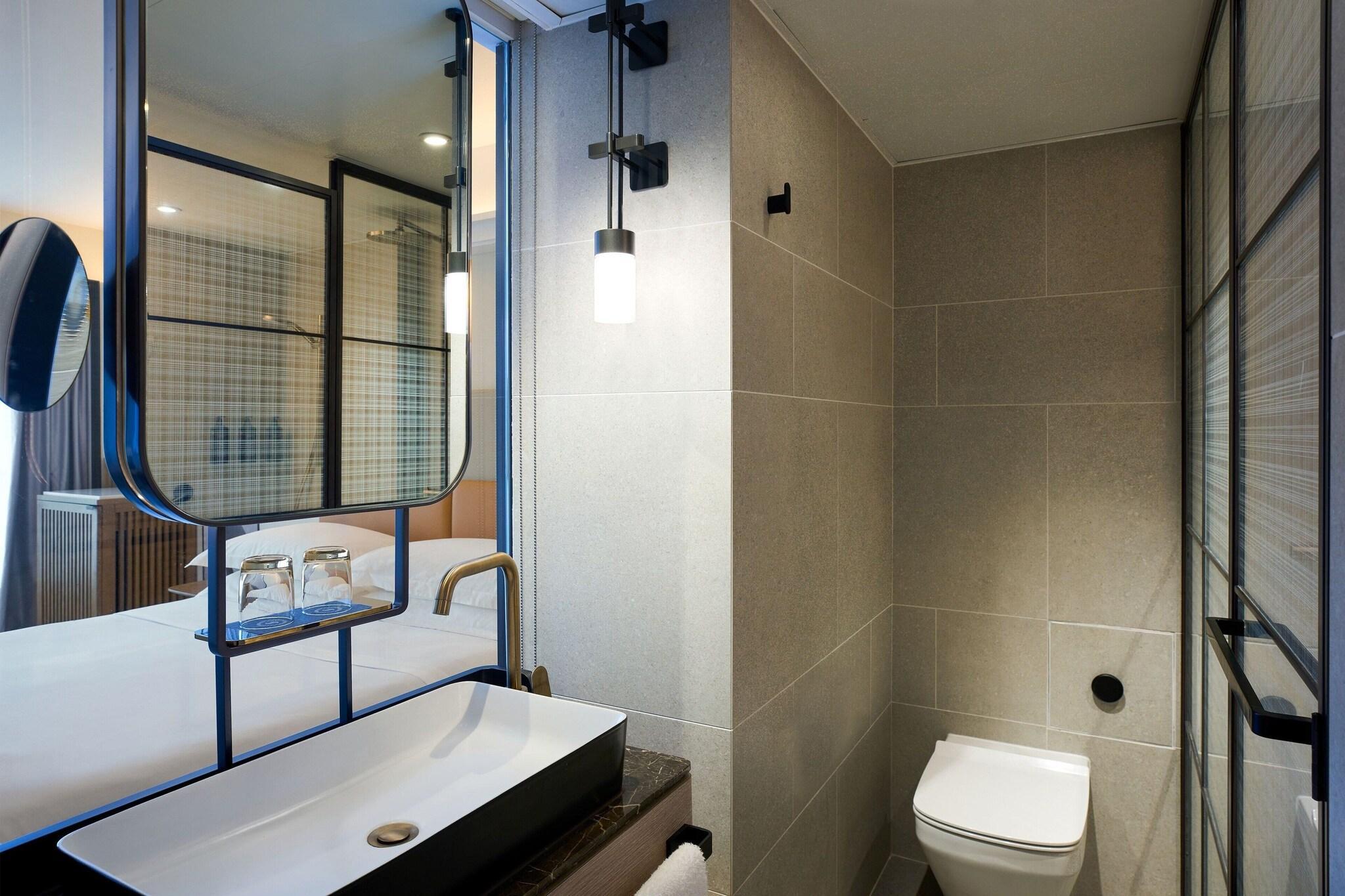 hotel-thumb