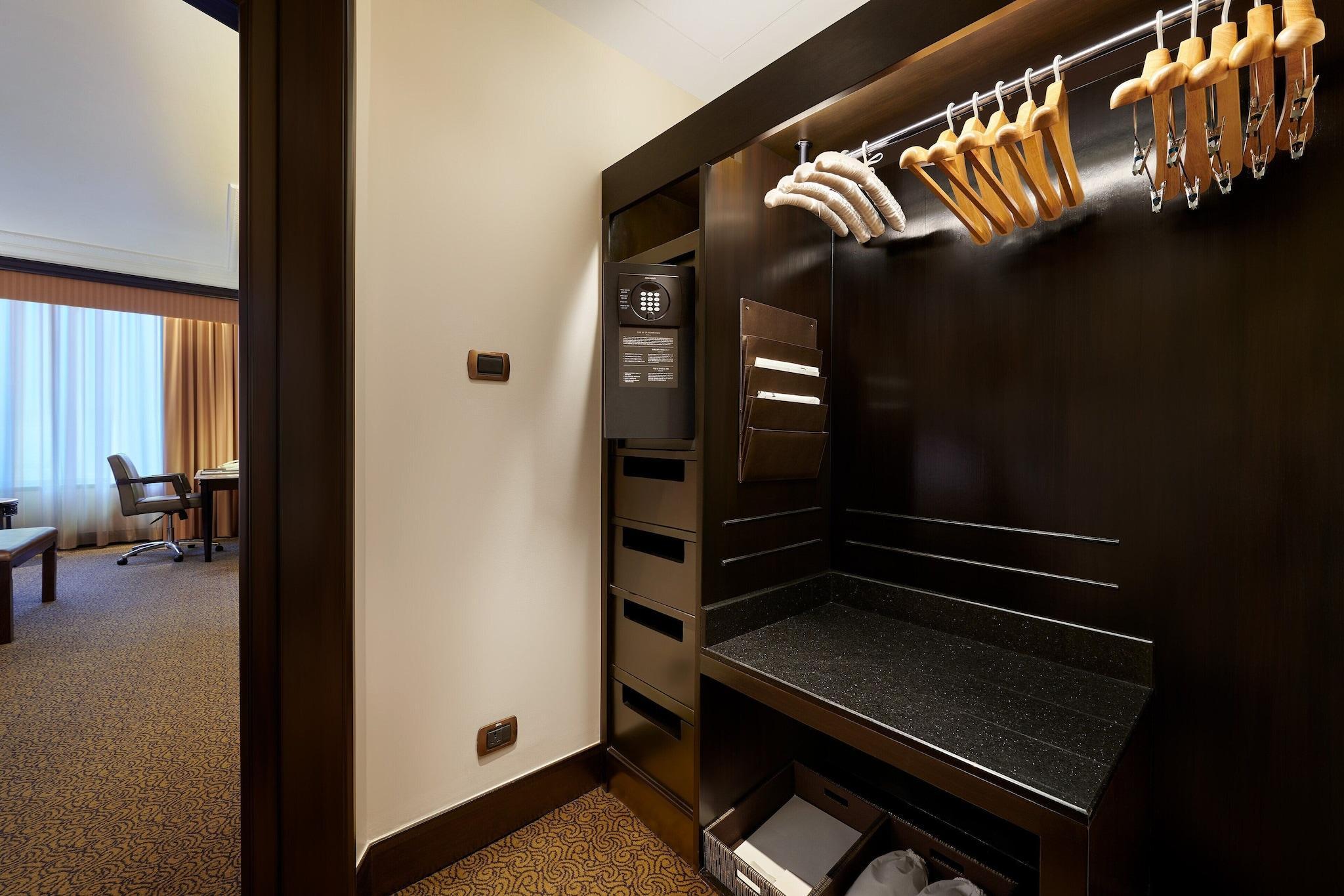 hotel-thumb