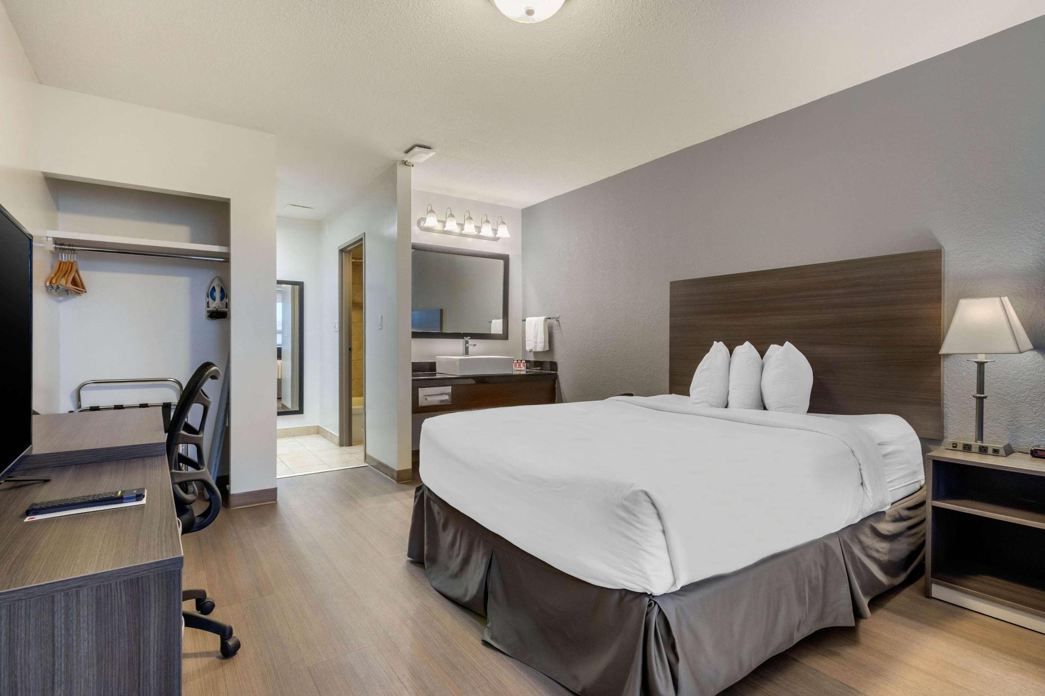 hotel-thumb