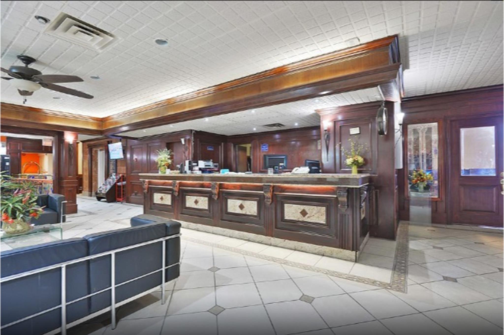 Howard Johnson Express Inn And Suites Brampton Brampton Canada Howard Johnson express Inn & Suites Brampton en Toronto | BestDay.com