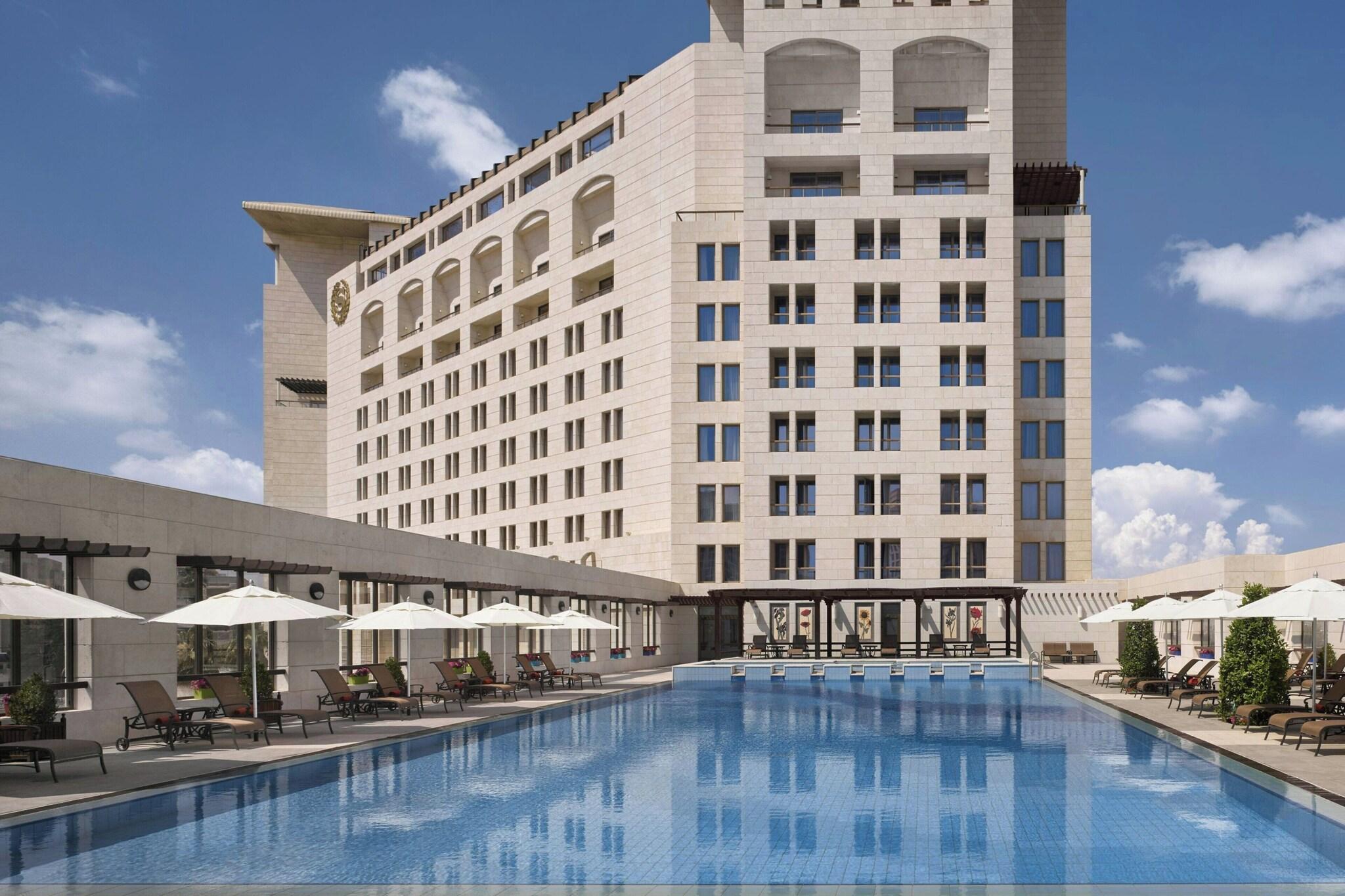 hotel-thumb