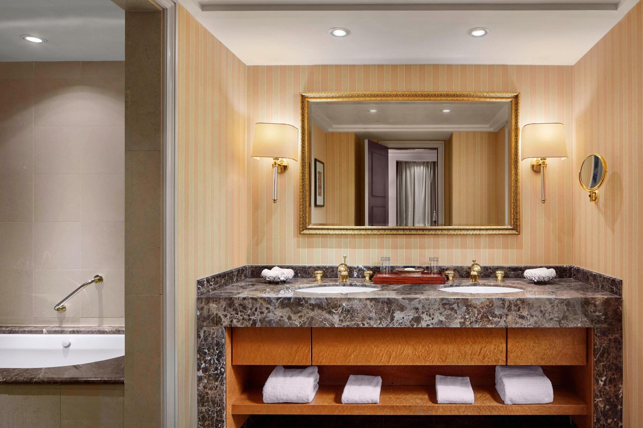 hotel-thumb