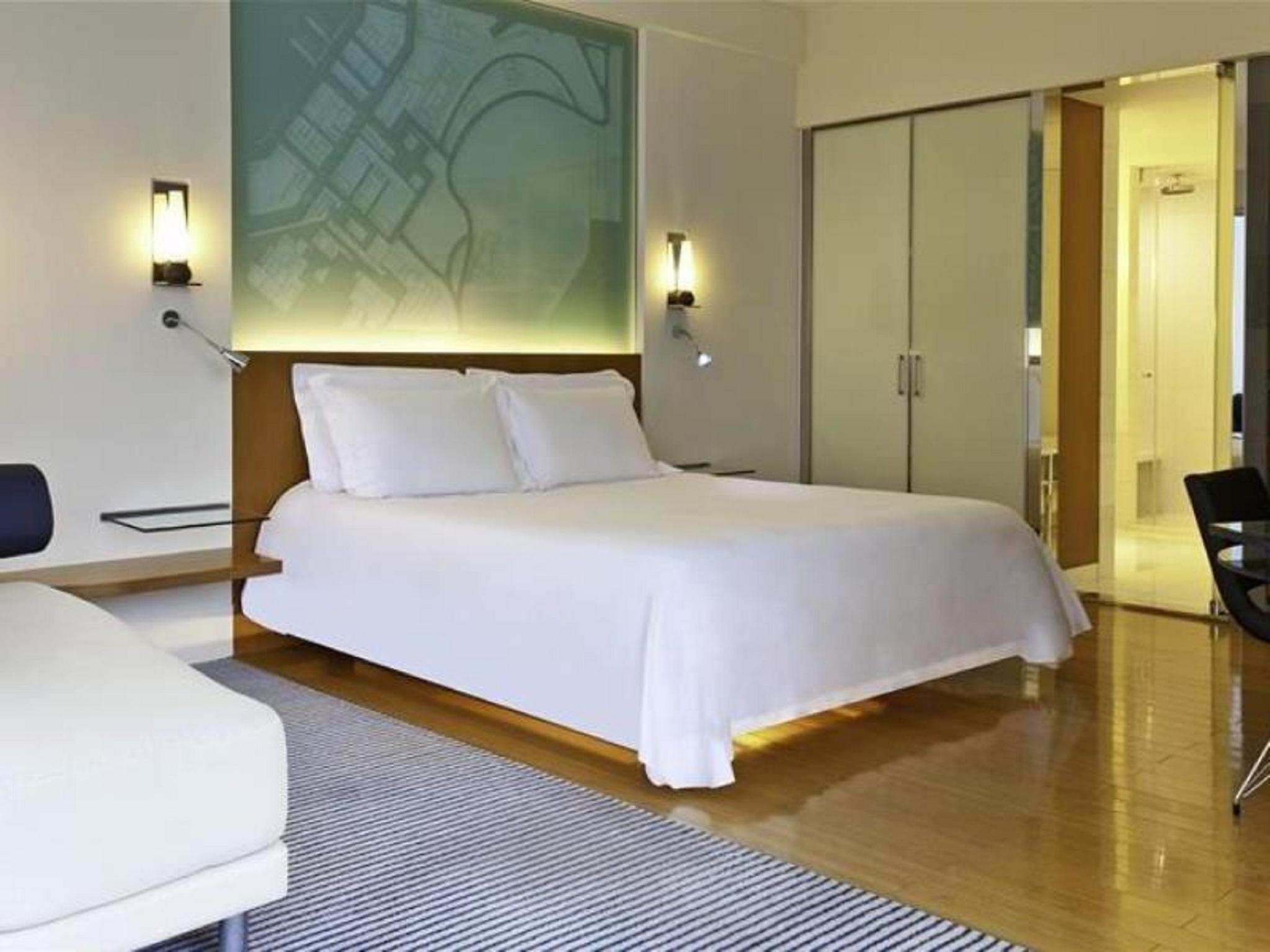 hotel-thumb