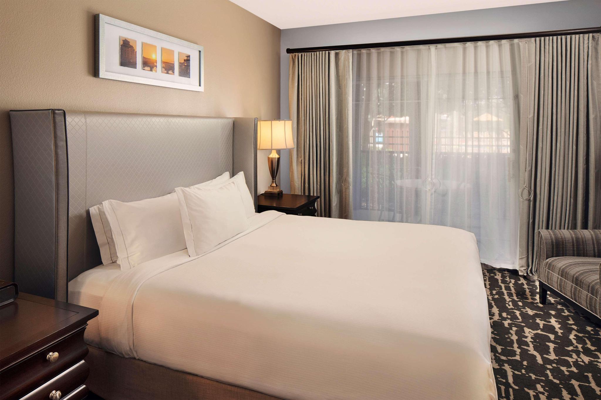 hotel-thumb