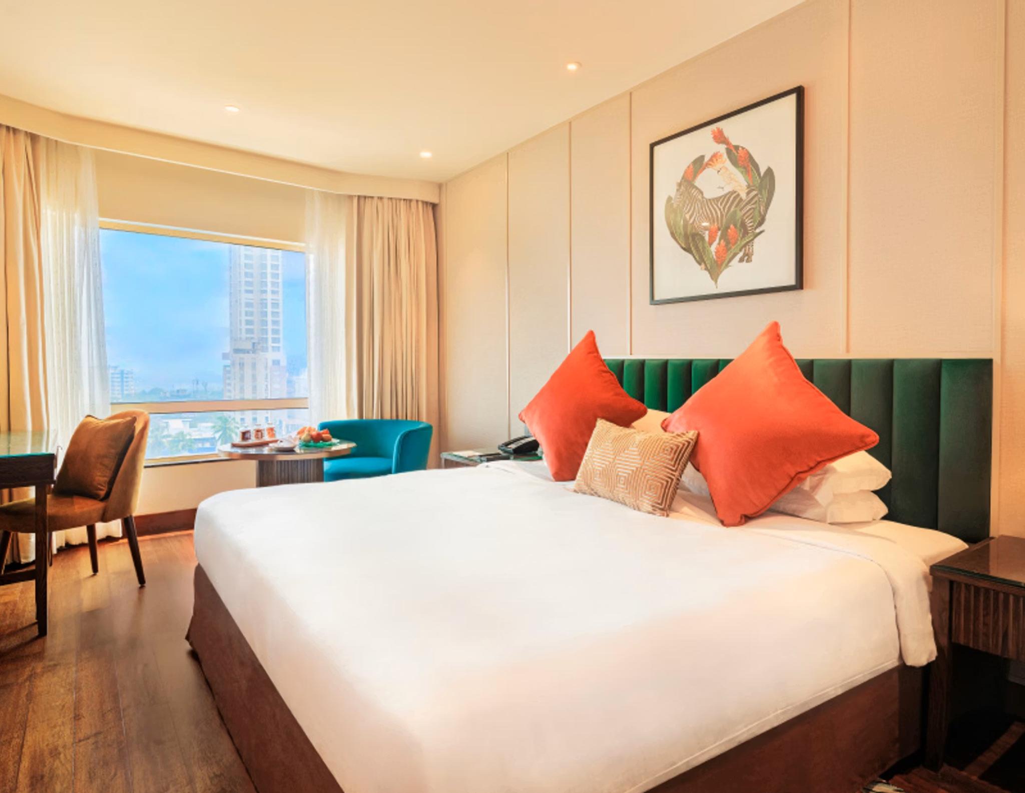 SUPERIOR, KING BED, HARBOUR VIEW